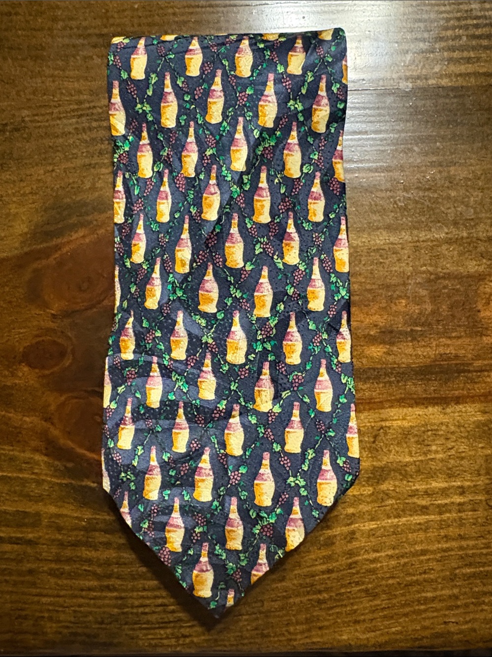 RM STYLE Silk Navy Tie with wine bottle and grapes